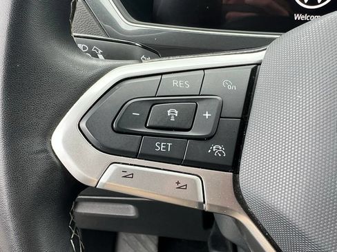 Used 2024 Volkswagen Tiguan SE AWD/4WD image 26