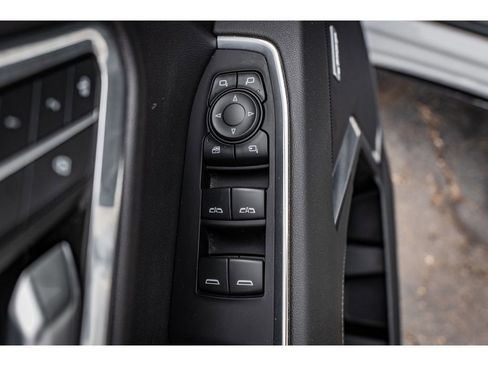 Used 2024 GMC Sierra 1500 SLT w/ SLT Premium Plus Package image 7