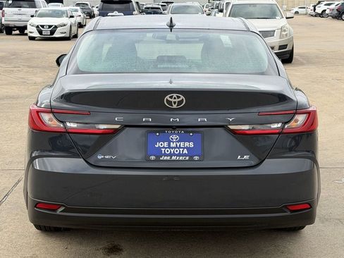 Used 2025 Toyota Camry LE FWD image 8