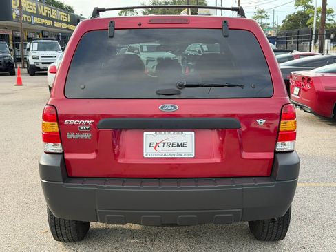 Used 2006 Ford Escape XLT FWD image 3