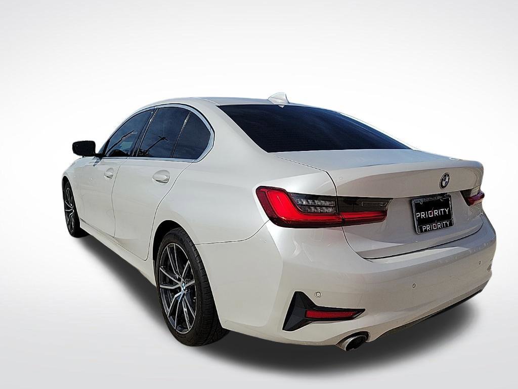Used 2019 BMW 330i xDrive Sedan w/ Convenience Package AWD/4WD image 4