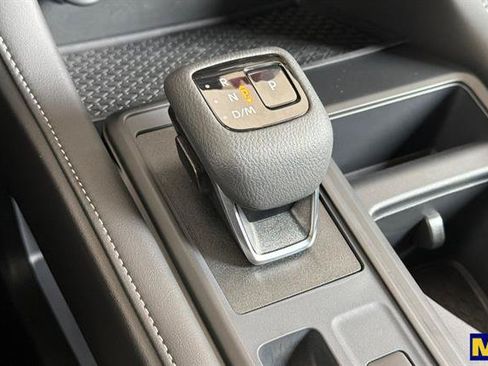 Used 2025 Nissan Pathfinder S AWD/4WD image 28