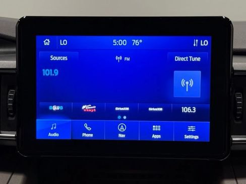 Used 2023 Ford Explorer XLT w/ Equipment Group 202A AWD/4WD image 22