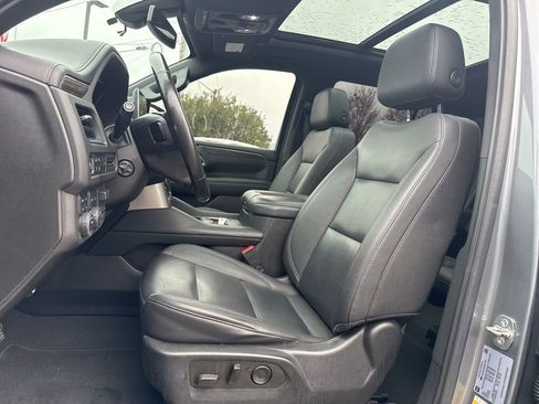 Used 2022 Chevrolet Tahoe LT w/ LT Signature Package image 33