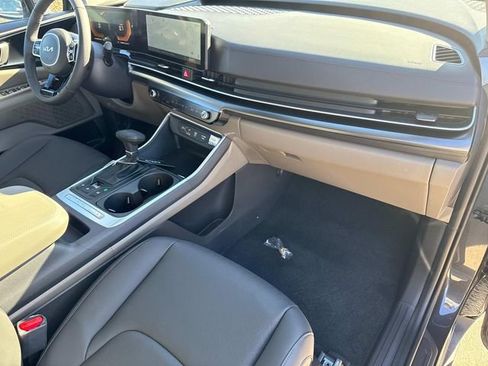 New 2026 Kia Carnival LXS image 16