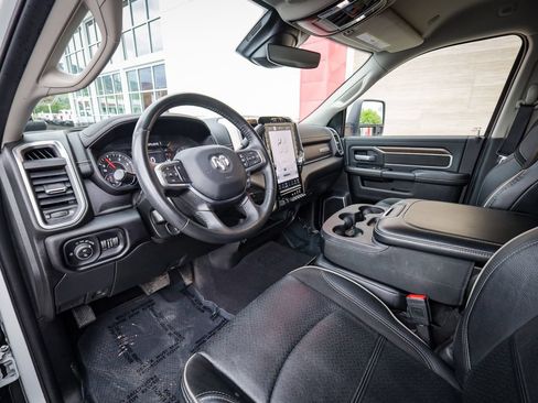 Used 2024 RAM 2500 Laramie w/ Safety Group AWD/4WD image 12