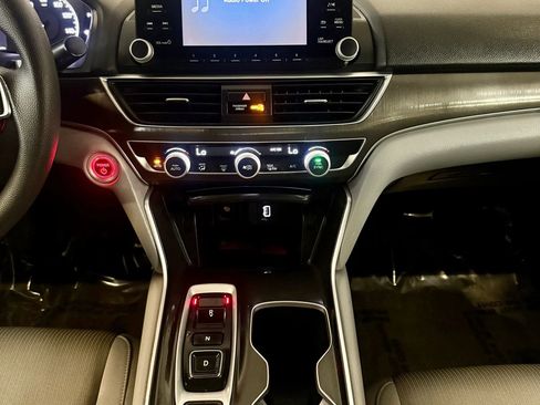 Used 2019 Honda Accord Sedan 4D image 13