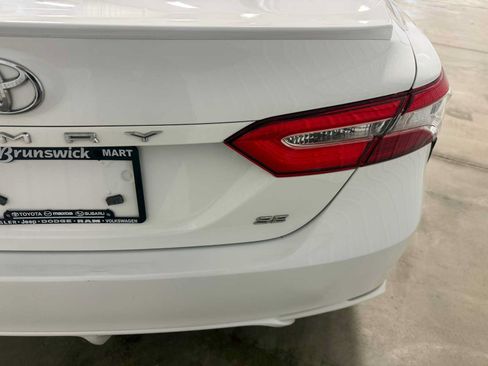 Certified 2020 Toyota Camry SE FWD image 17