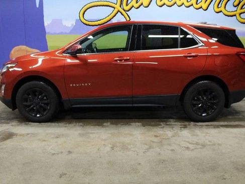 Used 2020 Chevrolet Equinox LT w/ Driver Convenience Package AWD/4WD image 7