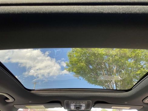 Certified 2025 Mercedes-Benz GLA 250 image 20