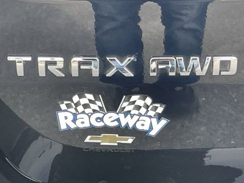 Certified 2022 Chevrolet Trax LT w/ LT Convenience Package image 19