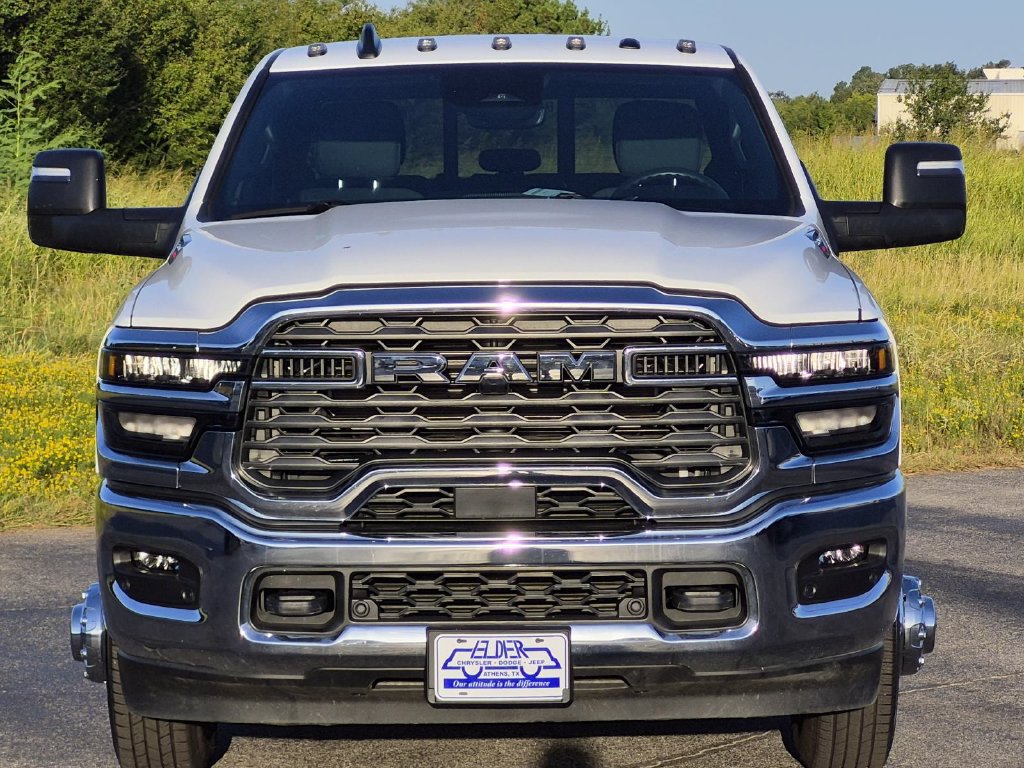Used 2026 RAM 3500 Tradesman AWD/4WD image 2