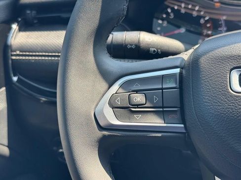 Used 2022 Jeep Compass Latitude w/ Sun and Sound Group FWD image 18