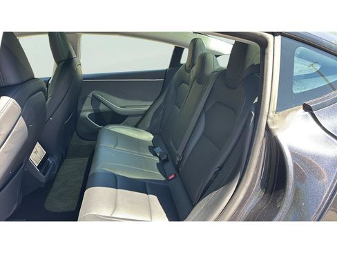 Used 2025 Tesla Model 3 Long Range RWD image 13