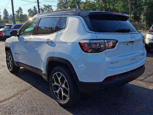 New 2026 Jeep Compass Limited AWD/4WD image 4