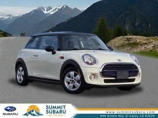 Used 2018 MINI Cooper 2-Door Hardtop w/ Cold Weather Package video 1