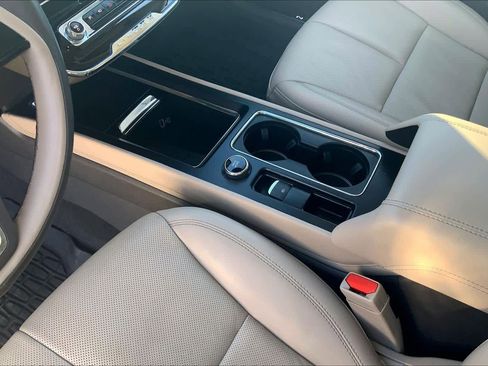 Used 2024 Lincoln Corsair Grand Touring w/ Equipment Group 301A image 38