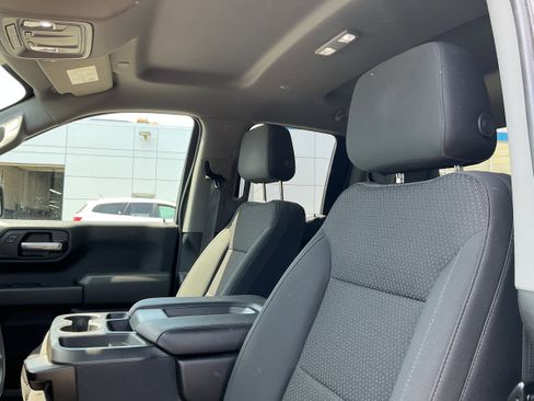 Certified 2021 Chevrolet Silverado 1500 Custom AWD/4WD image 6