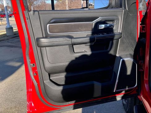 Used 2022 RAM 2500 Laramie w/ Night Edition image 20