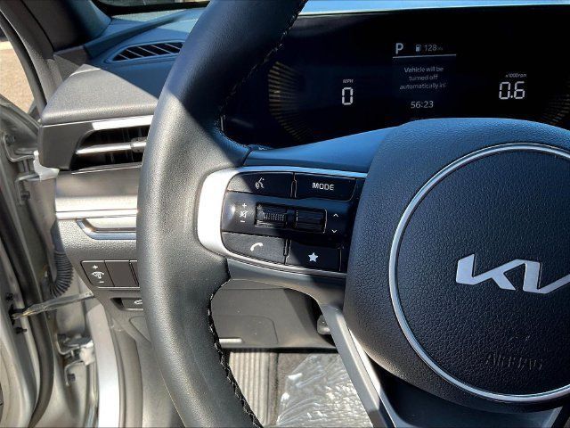 Used 2026 Kia K5 GT-Line w/ GT-Line Premium Package FWD image 13
