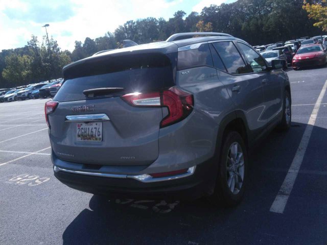 Used 2024 GMC Terrain SLT AWD/4WD image 4