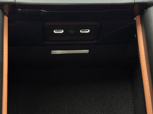 Used 2024 Mercedes-Benz C 43 AMG 4MATIC Sedan image 40