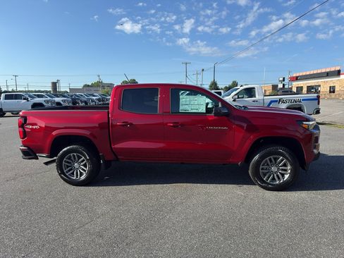 New 2026 Chevrolet Colorado LT w/ LT Convenience Package AWD/4WD image 6