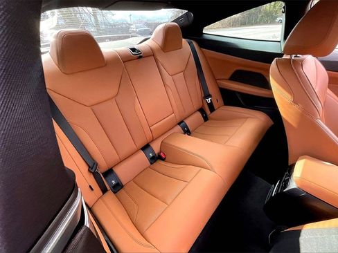 Used 2024 BMW M440i Coupe w/ Premium Package image 23