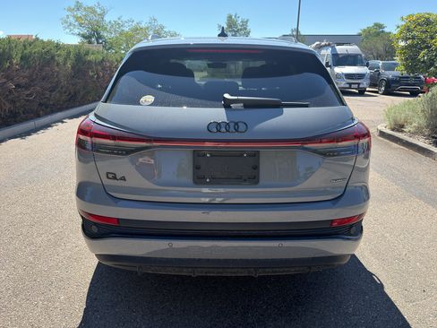 Used 2024 Audi Q4 e-tron Premium Plus w/ Premium Plus AWD/4WD image 5