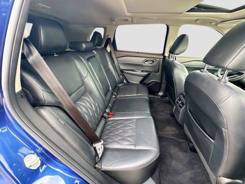 Used 2021 Nissan Rogue Platinum FWD image 26