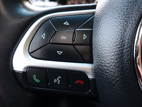 Used 2019 Jeep Compass Limited AWD/4WD image 30