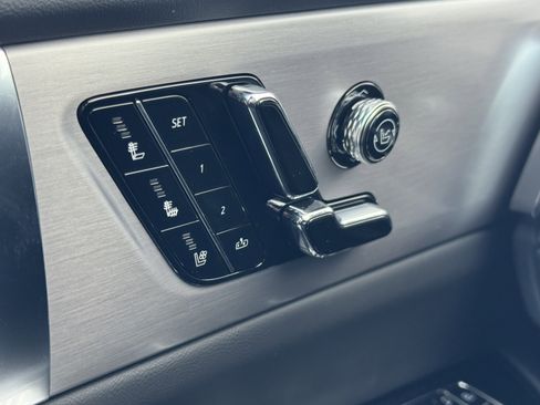 New 2026 Cadillac Vistiq Luxury image 30