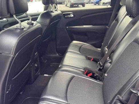 Used 2019 Dodge Journey Crossroad FWD image 10
