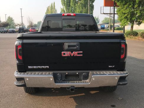 Used 2015 GMC Sierra 1500 SLT w/ SLT Crew Cab Value Package AWD/4WD image 5