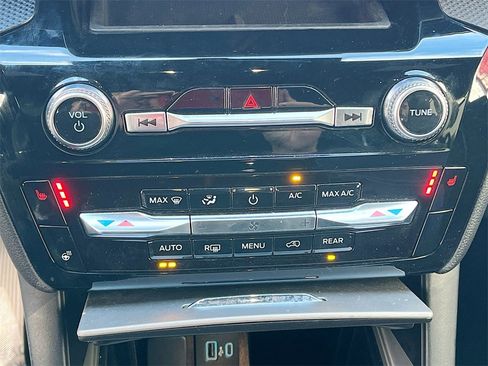 Used 2022 Ford Explorer ST image 15