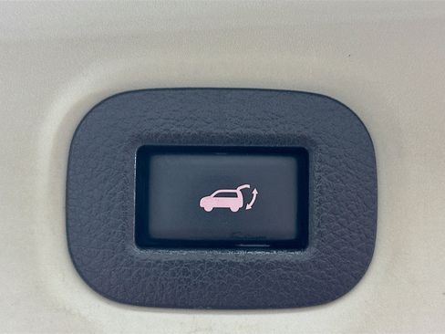 Used 2019 Nissan Rogue SV image 29