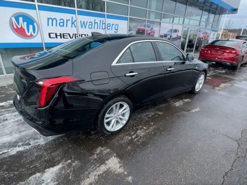 Used 2025 Cadillac CT4 Luxury image 8