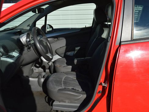 Used 2013 Chevrolet Spark LT image 10