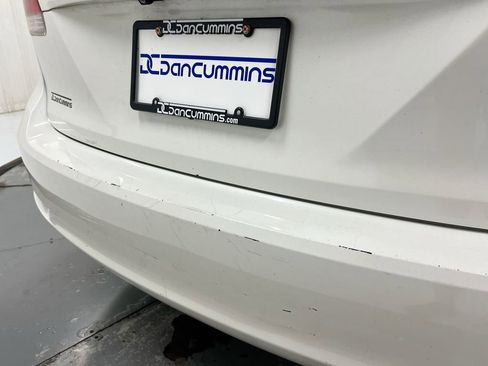 Used 2010 Toyota Venza FWD image 32