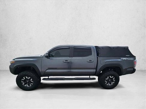 Used 2021 Toyota Tacoma TRD Off-Road AWD/4WD image 2
