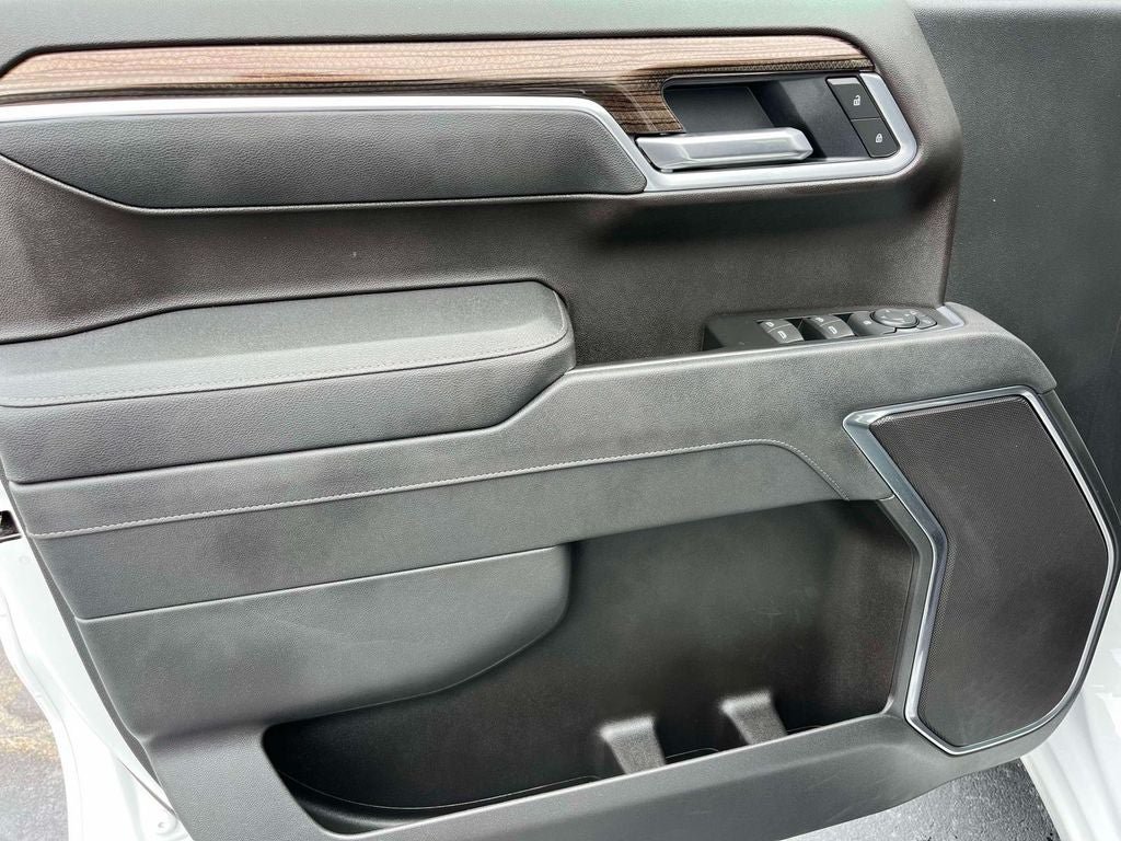 Used 2026 Chevrolet Silverado 1500 RST AWD/4WD image 23