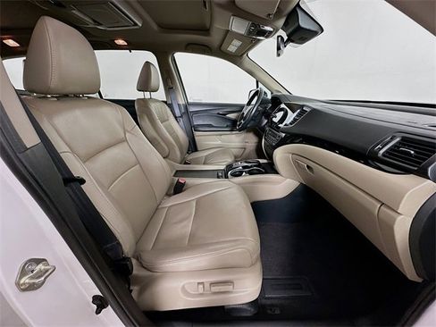 Certified 2021 Honda Pilot Elite image 6