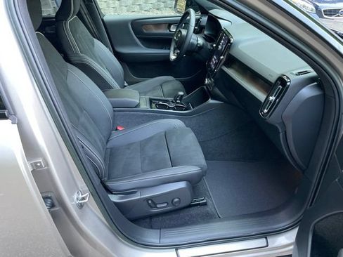Certified 2023 Volvo XC40 Recharge Ultimate AWD/4WD image 13