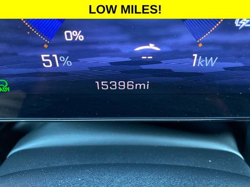 Used 2024 Chevrolet Equinox EV RS FWD image 6
