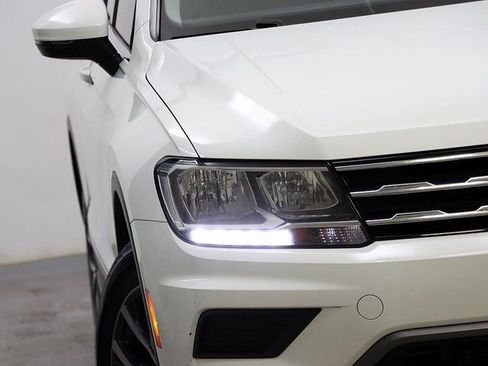 Used 2020 Volkswagen Tiguan SE AWD/4WD image 4