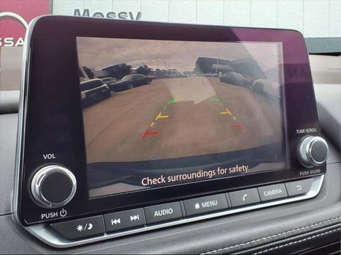 Certified 2021 Nissan Rogue S image 20