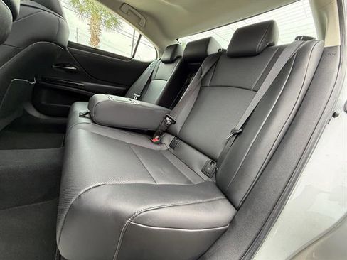 Certified 2025 Lexus ES 350 w/ Premium Package FWD image 12