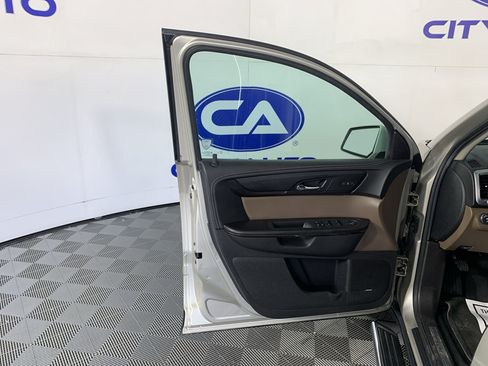 Used 2017 GMC Acadia Limited SLT AWD/4WD image 13