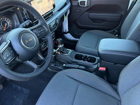 New 2026 Jeep Gladiator Sport image 7