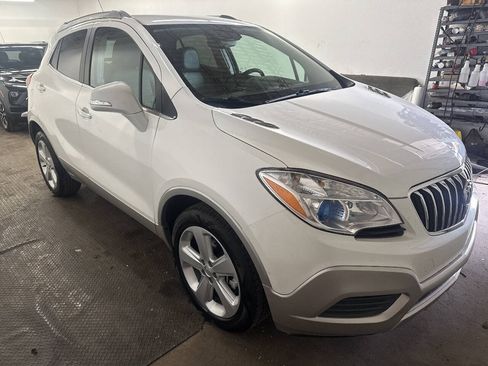 Used 2016 Buick Encore FWD image 2